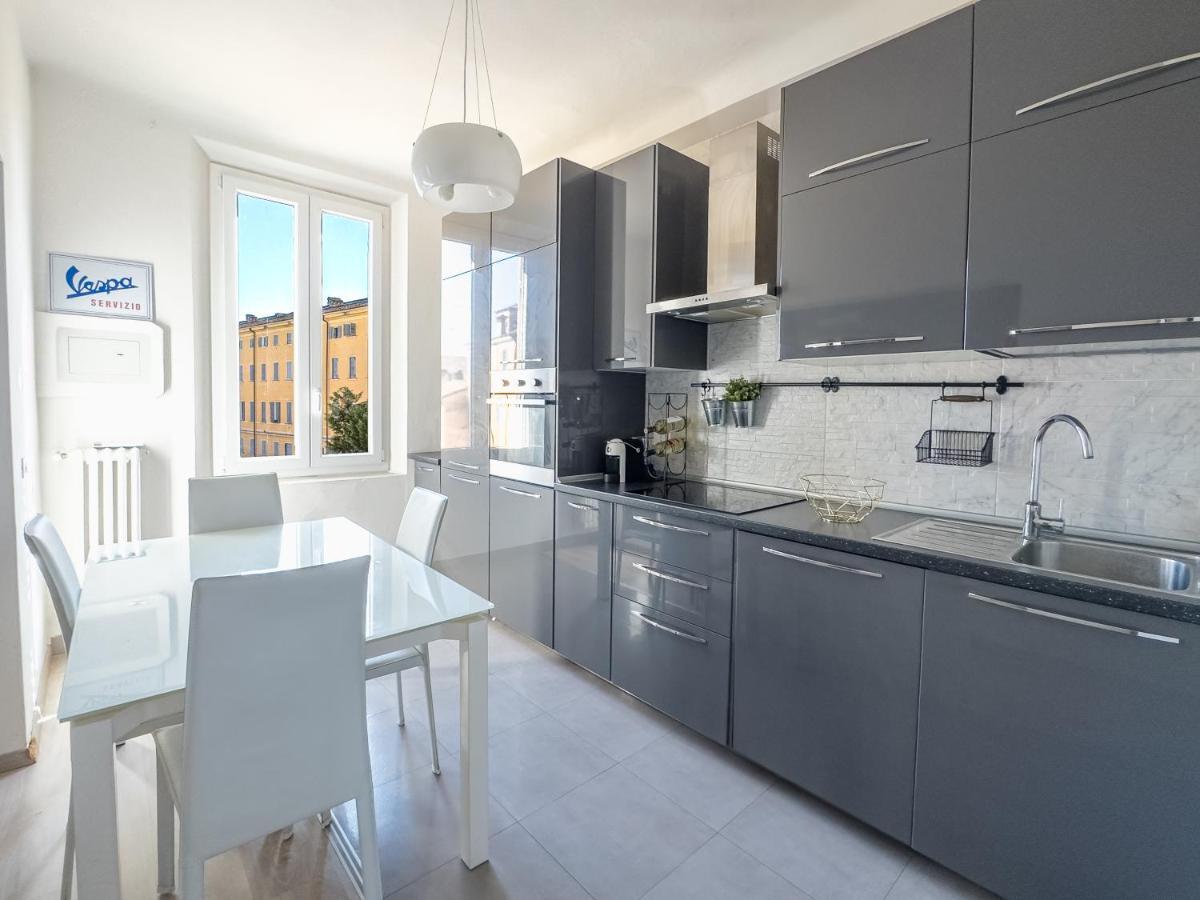 Luxury Apartment Next To The Francescana Modena Buitenkant foto